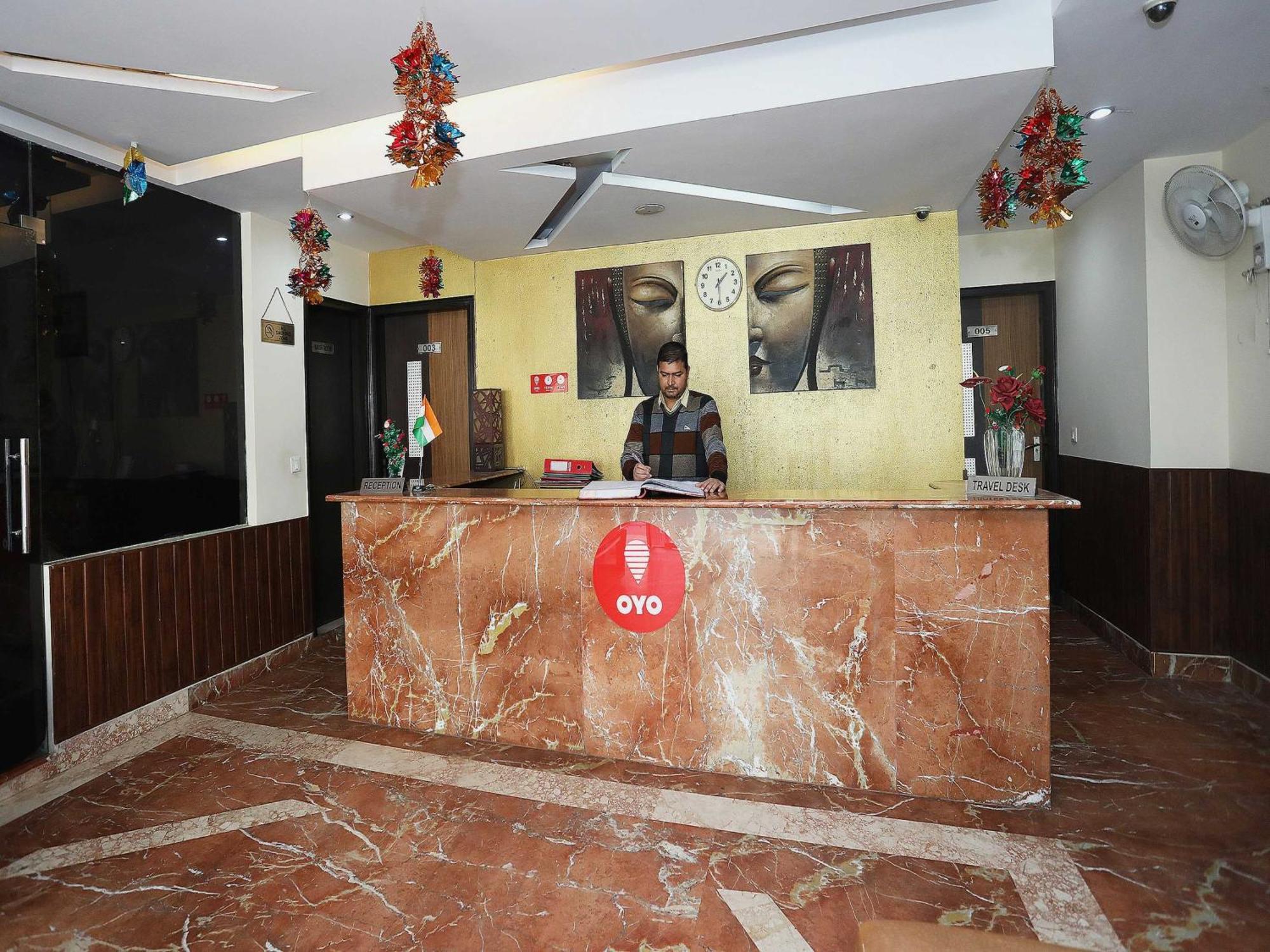 OYO Preferred 4212 Hotel Vedas Heritage Delhi  Eksteriør billede